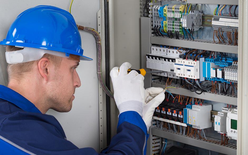 taux horaire électricien Villemomble